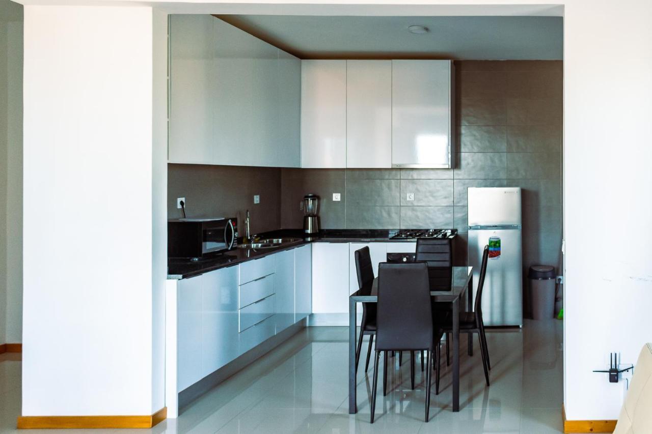 Beautiful And Brand New 2 Bedrooms Apartment/ Magnifico E Novo Apartamento T2 Praia Kültér fotó